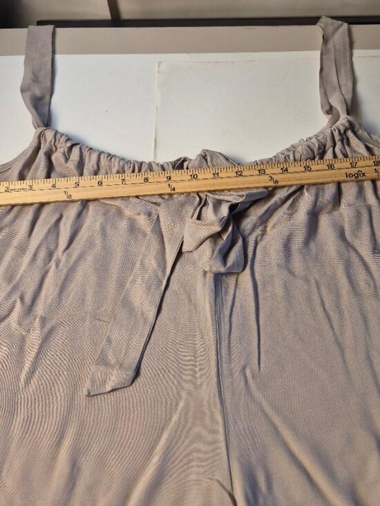 NWOT Zenana Outfitters Gray Jumpsuit SZ Medium 100% Rayon - Picture 7 of 9